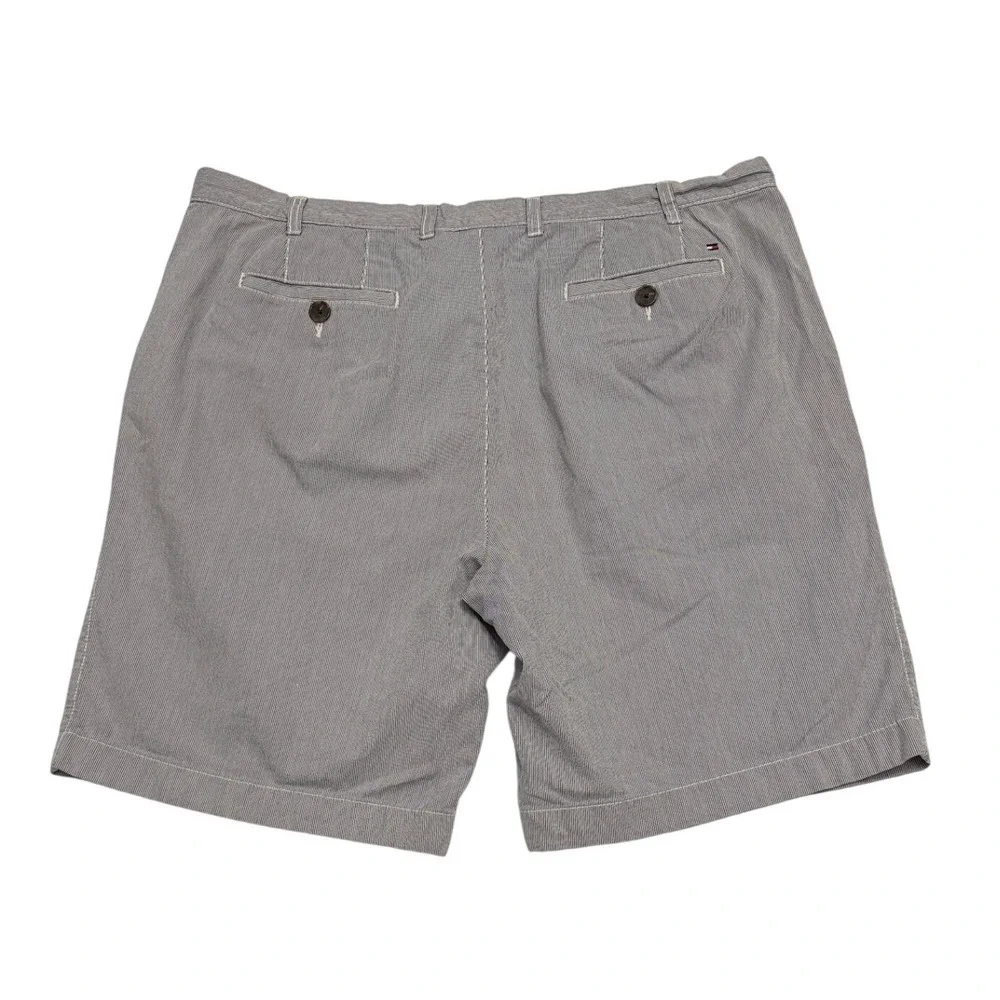 Tommy Hilfiger‎ Men's Striped Chino Shorts Size 42 Gray White Casual